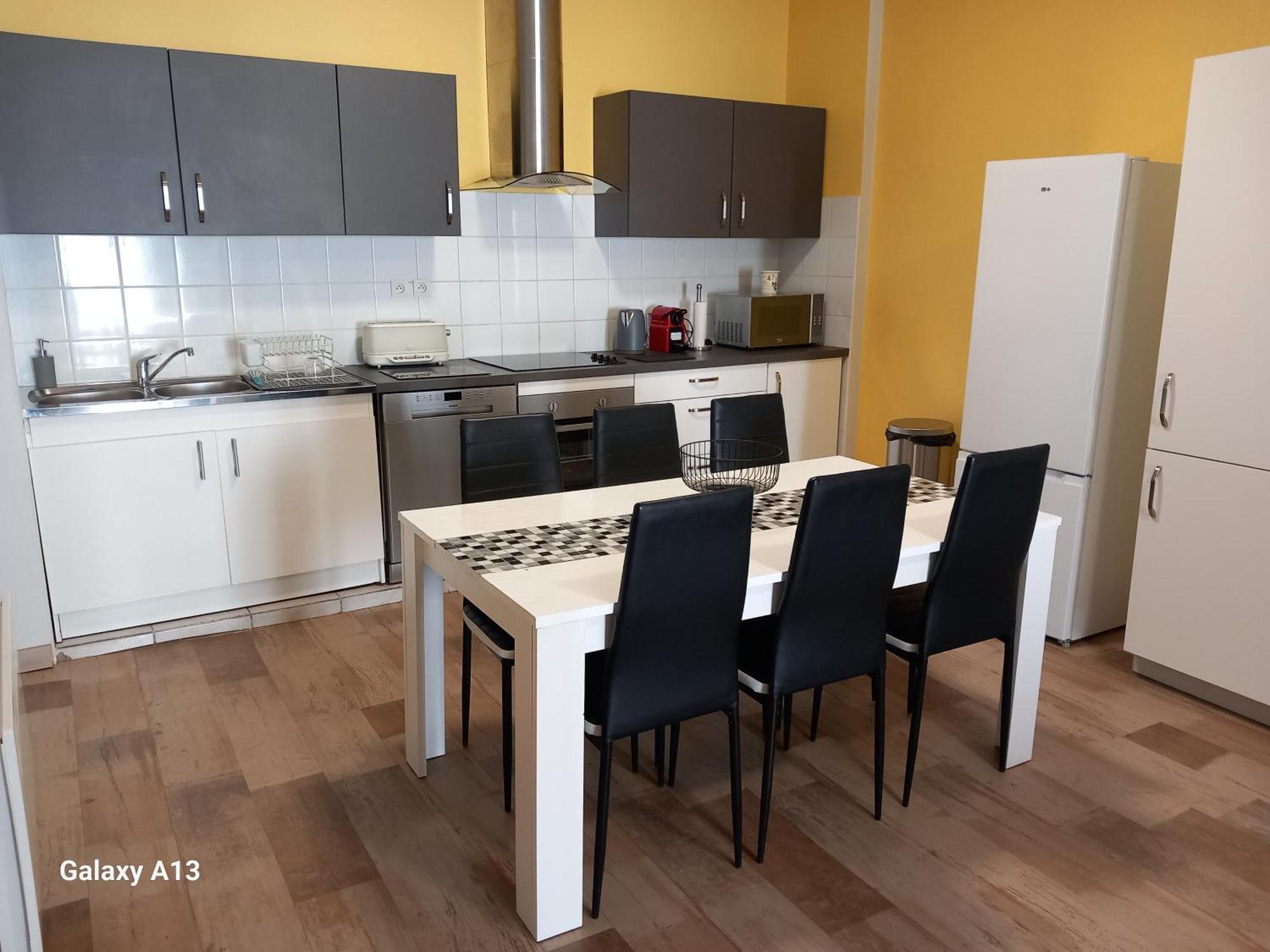 T3 Pratique, Garage Gratuit, Esprit Auber Lägenhet Béziers Exteriör bild